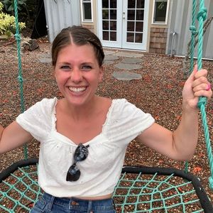 Meet your Posher, Andrea